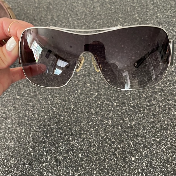 Coach Sunglasses - Picture 2 of 5